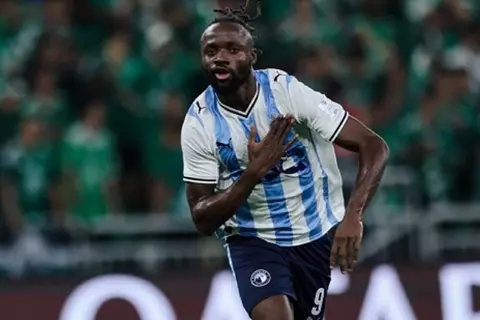 اللدغة الثالثة.. مايلي يعاقب الجيش الرواندي بدوري الأبطال (فيديو)